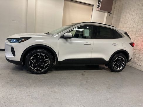 New 2026 Ford Escape Platinum w/ Premium Technology Package image 15