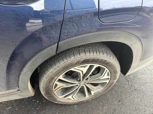 Used 2020 Hyundai Santa Fe Limited image 3