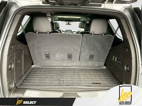 Used 2021 Chevrolet Tahoe RST w/ Luxury Package image 27