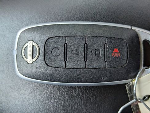 Used 2023 Nissan Kicks SR w/ SR Premium Package image 24