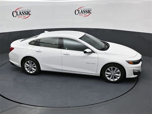 Used 2024 Chevrolet Malibu LT image 19