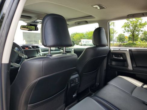 Used 2023 Toyota 4Runner SR5 Premium w/ Moonroof Package RWD image 12