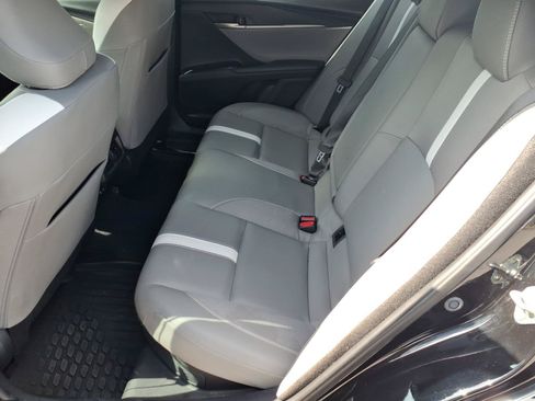 Used 2025 Toyota Camry SE w/ Convenience Package FWD image 21