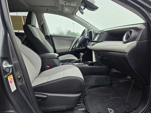 Used 2018 Toyota RAV4 Adventure image 11