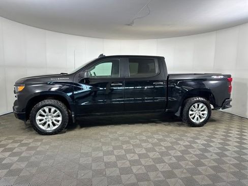 Used 2023 Chevrolet Silverado 1500 Custom image 6