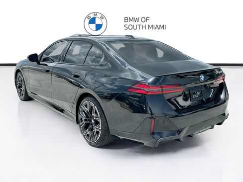 Used 2024 BMW 530i w/ M Sport Package RWD image 5
