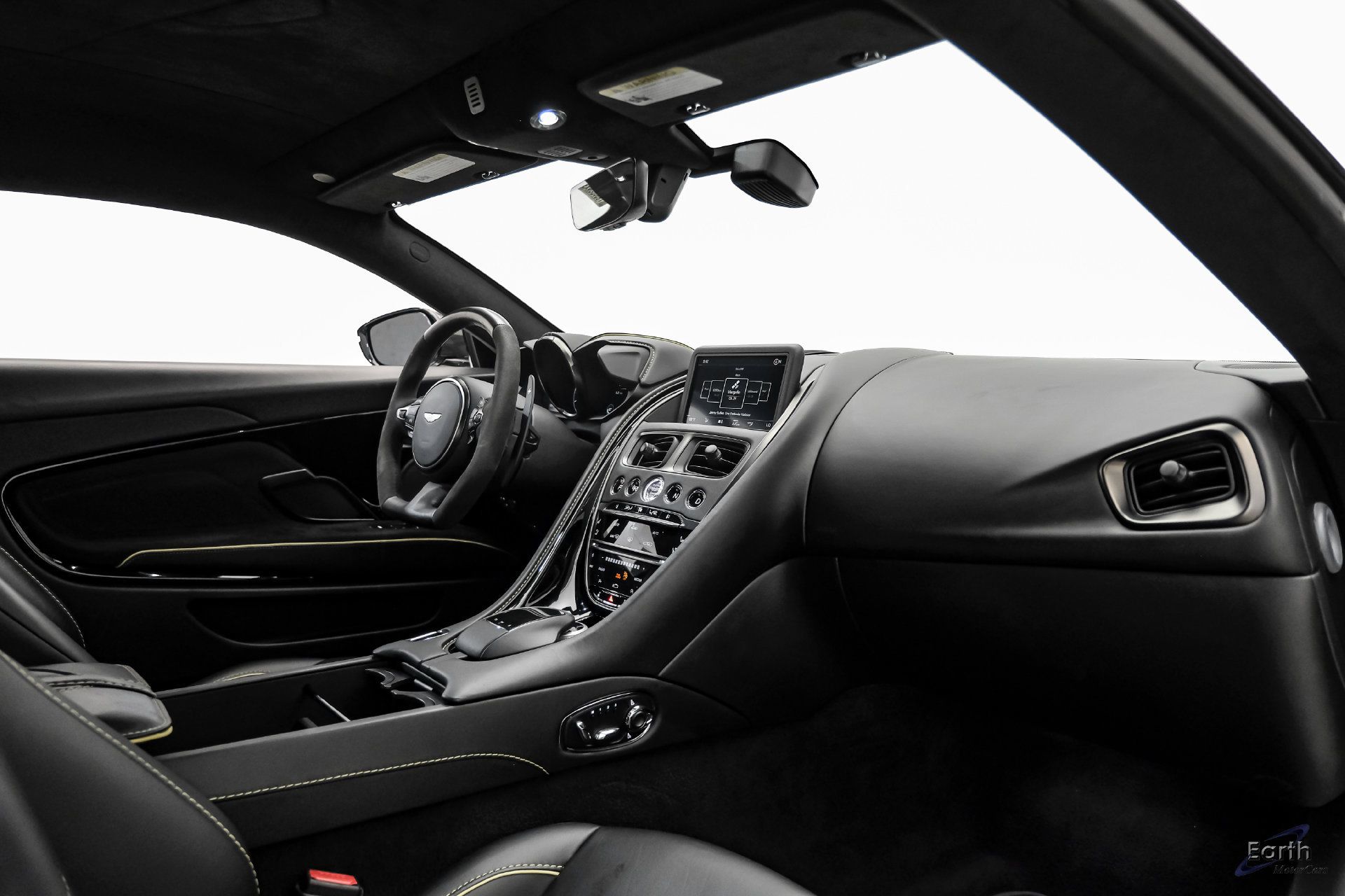 Used 2019 Aston Martin DBS Superleggera RWD image 51