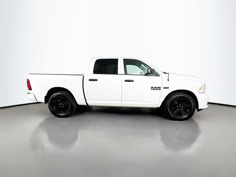 Used 2016 RAM 1500 Express RWD image 9