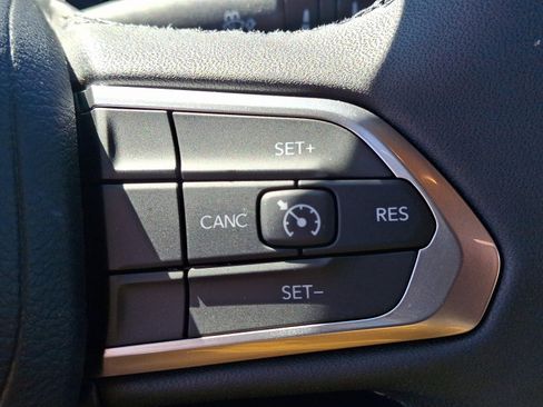 Used 2024 Jeep Compass Latitude w/ Convenience Group image 21