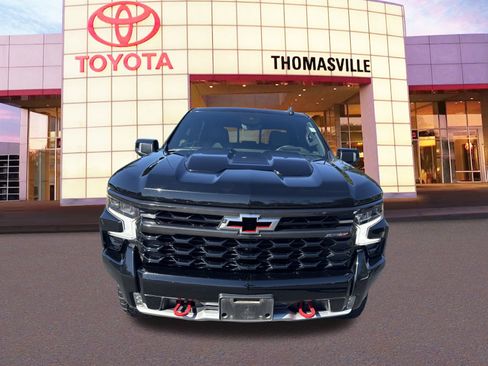 Used 2023 Chevrolet Silverado 1500 ZR2 w/ Technology Package image 2