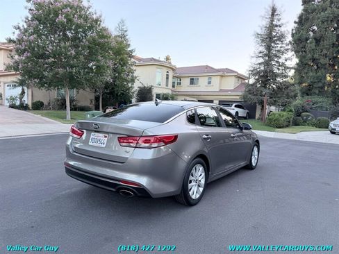 Used 2016 Kia Optima EX FWD image 4