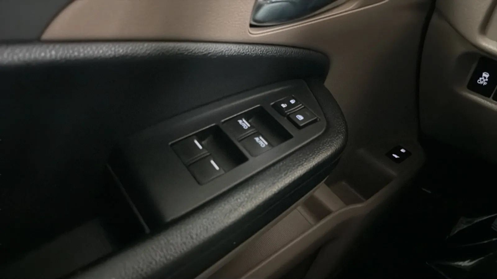 Used 2017 Honda Pilot EX-L image 15