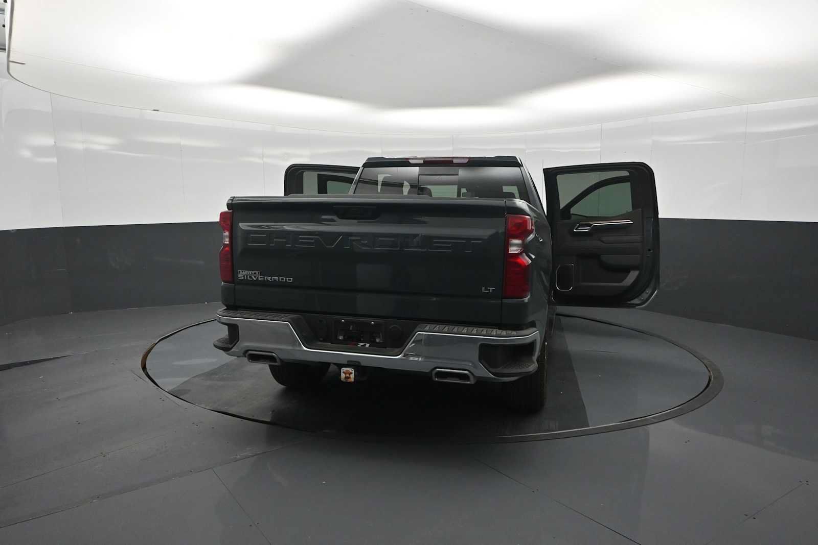 Used 2025 Chevrolet Silverado 1500 LT w/ Z71 Off-Road Package AWD/4WD image 73