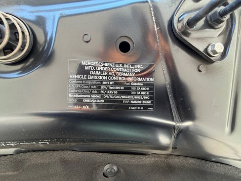 Used 2019 Mercedes-Benz C 300 Sedan image 23