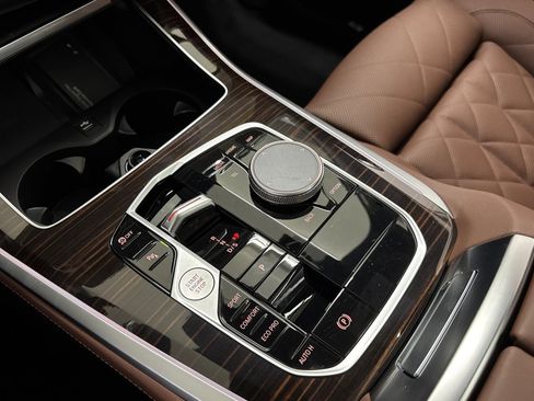 Used 2026 BMW X5 sDrive40i w/ Climate Comfort Package image 18