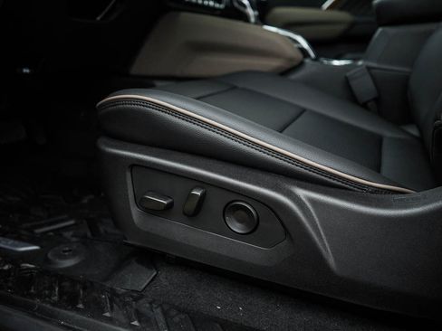 New 2026 GMC Canyon Denali image 18