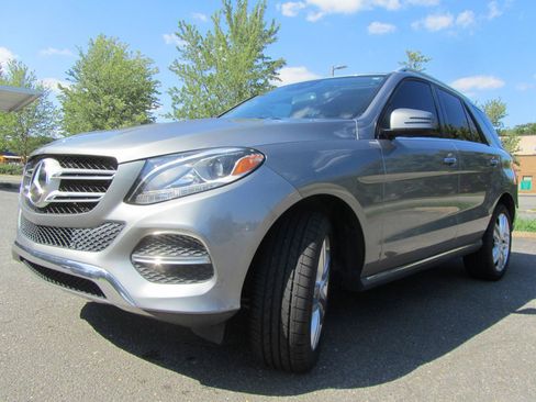 Used 2016 Mercedes-Benz GLE 350 w/ Premium Package image 6