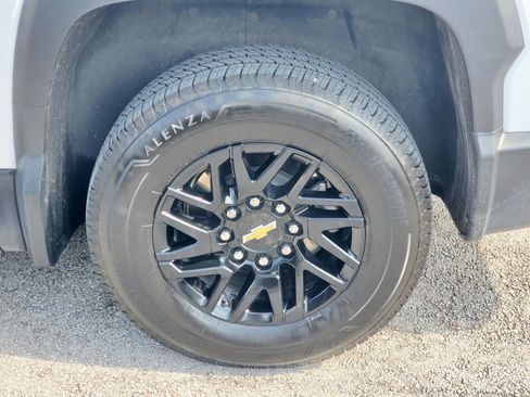 Used 2024 Chevrolet Silverado EV W/T AWD/4WD image 5