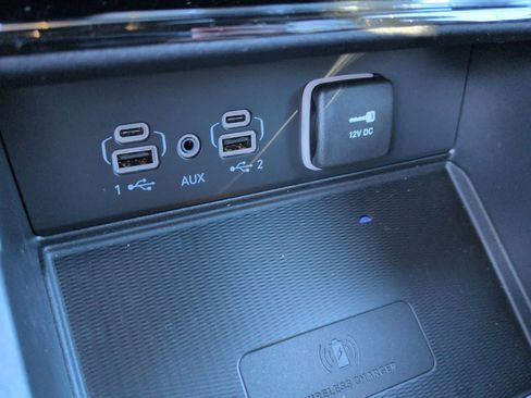 New 2025 Jeep Grand Cherokee Altitude AWD/4WD image 30