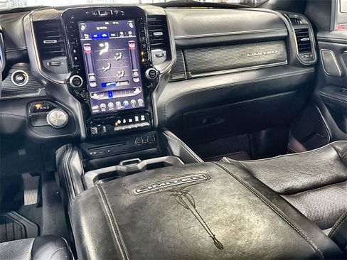 Used 2019 RAM 1500 Limited image 28