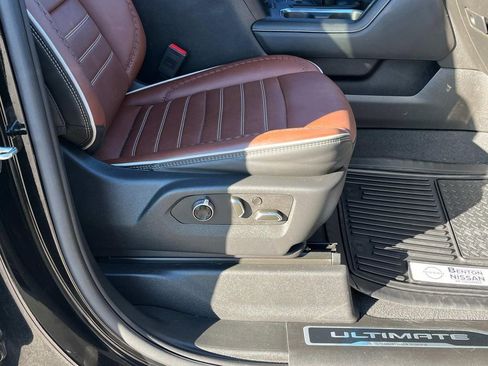 Used 2023 GMC Sierra 1500 Denali Ultimate image 32