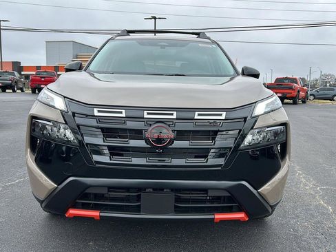 New 2026 Nissan Rogue SV image 9