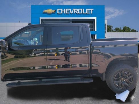 Used 2024 Chevrolet Silverado 1500 Custom Trail Boss AWD/4WD image 27
