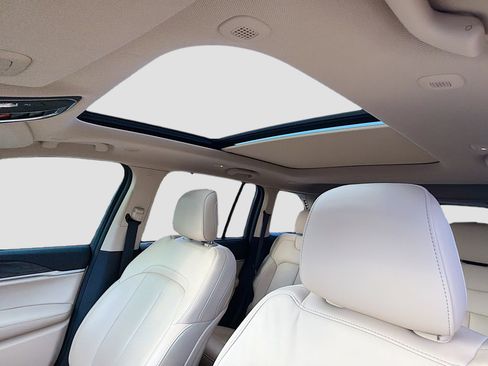 Used 2022 Jeep Grand Cherokee Limited w/ Luxury Tech Group II image 27