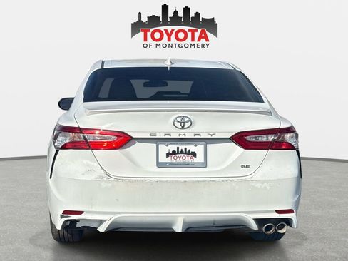 Used 2019 Toyota Camry SE image 5