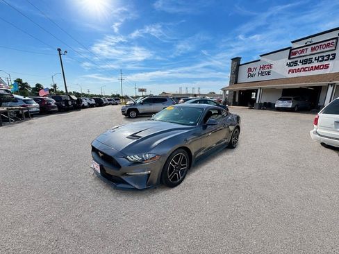 Used 2018 Ford Mustang Coupe w/ Equipment Group 101A RWD image 1