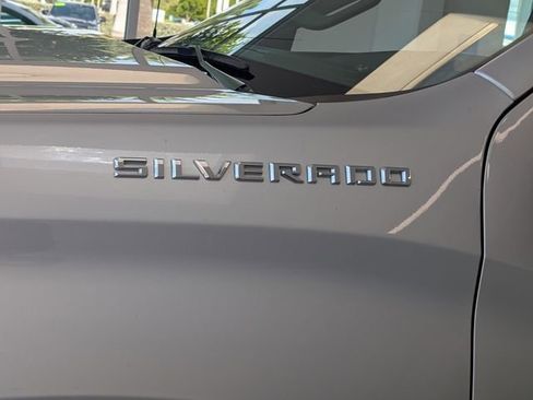 Certified 2022 Chevrolet Silverado 1500 LT RWD image 5