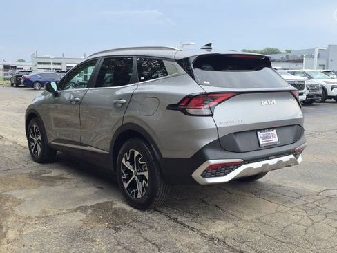Used 2024 Kia Sportage EX AWD/4WD image 6