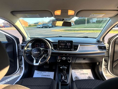 Used 2023 Kia Rio LX image 27