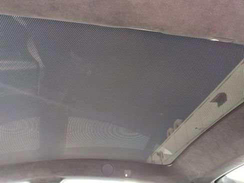 Used 2022 Tesla Model S image 22