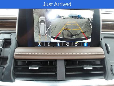 Used 2023 Chevrolet Suburban High Country AWD/4WD image 21