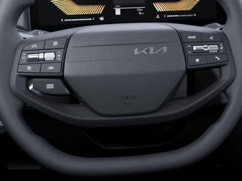 New 2026 Kia K4 LXS image 22