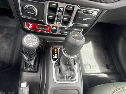 New 2026 Jeep Gladiator Mojave AWD/4WD image 19
