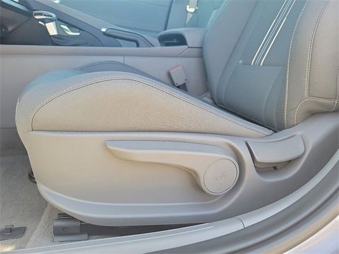 New 2025 Hyundai Elantra Sport image 13