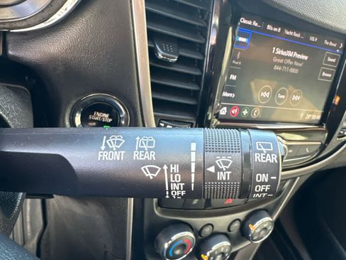 Used 2020 Chevrolet Trax LT w/ Driver Confidence Package image 25