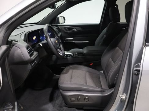 Used 2024 Chevrolet Traverse LT AWD/4WD image 10