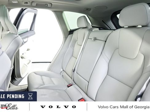 Certified 2023 Volvo XC60 B5 Plus w/ Climate Package image 23