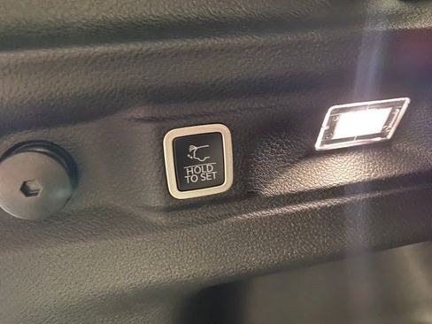 New 2025 Jeep Grand Cherokee L Altitude image 10