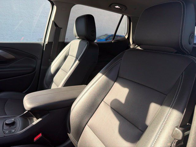 Used 2023 GMC Terrain SLT AWD/4WD image 14