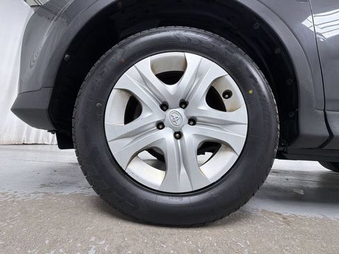 Used 2014 Toyota RAV4 LE AWD/4WD image 12