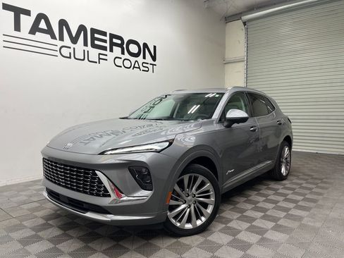 New 2026 Buick Envision Avenir image 1