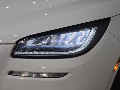 Used 2022 Lincoln Corsair Reserve w/ Equipment Group 201A image 12