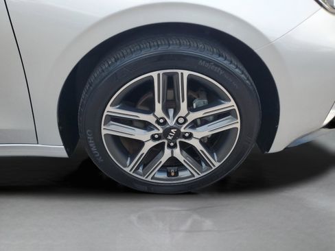 Used 2019 Kia Forte S w/ S Premium Package FWD image 30