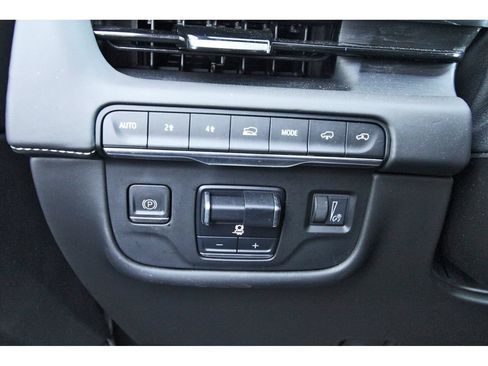 Used 2022 Cadillac Escalade ESV Sport Platinum AWD/4WD image 24