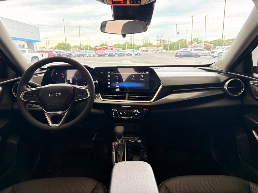 New 2026 Chevrolet Trax ACTIV w/ Driver Confidence Package FWD image 32