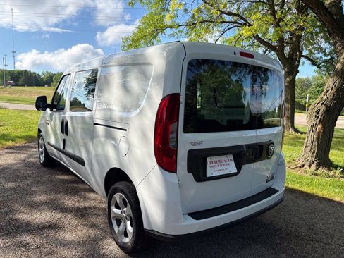 Used 2022 RAM ProMaster City Tradesman w/ Lights & Wheels Group FWD image 3